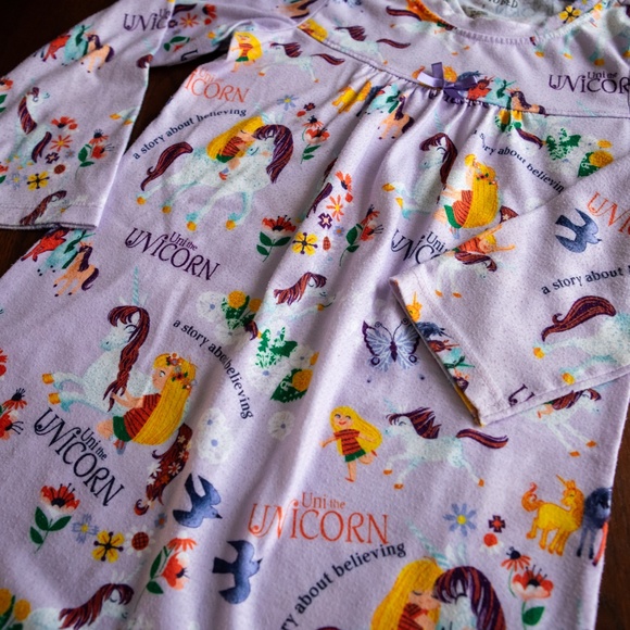 Books To Bed Girls Uni the Unicorn Nightgown - Picture 2 of 7